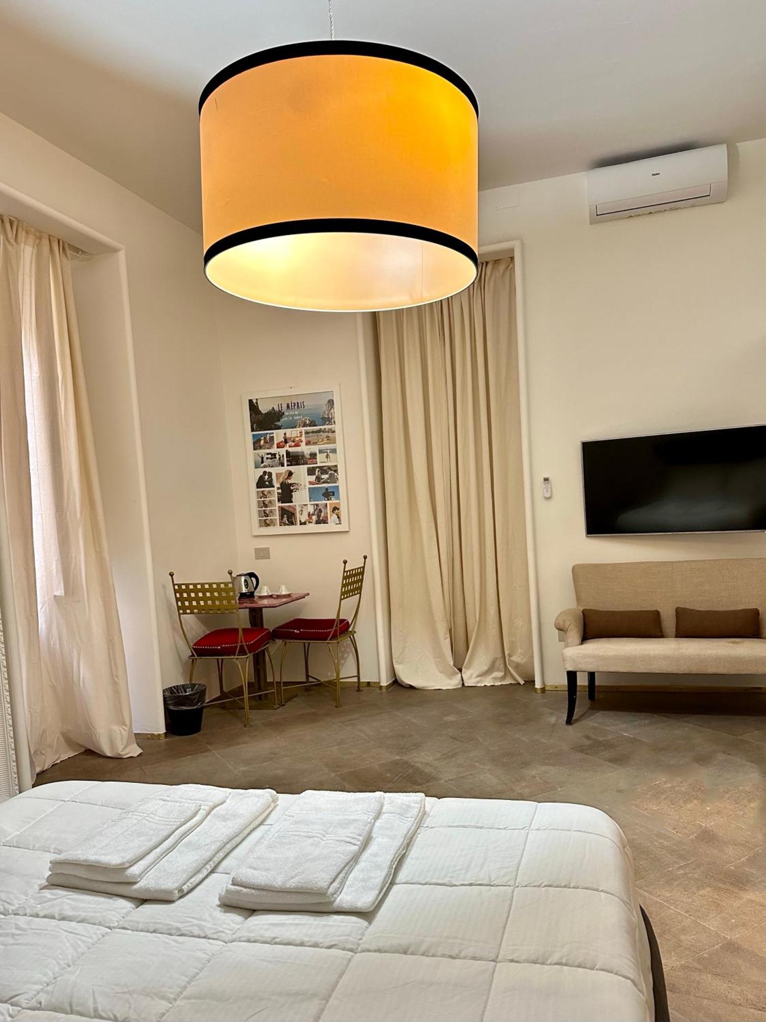 Pb Suites Florens Rum bild